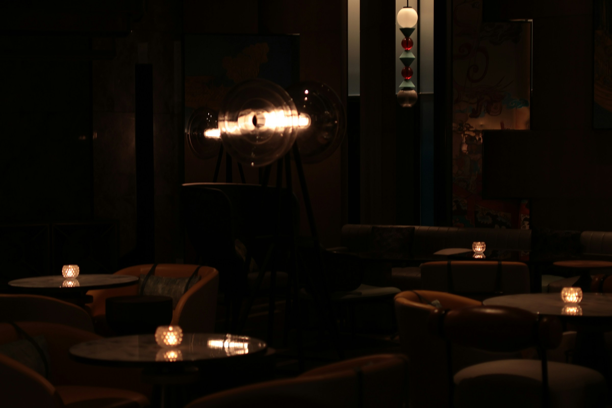 Private lounge atmosphere — sample for agency overflow work