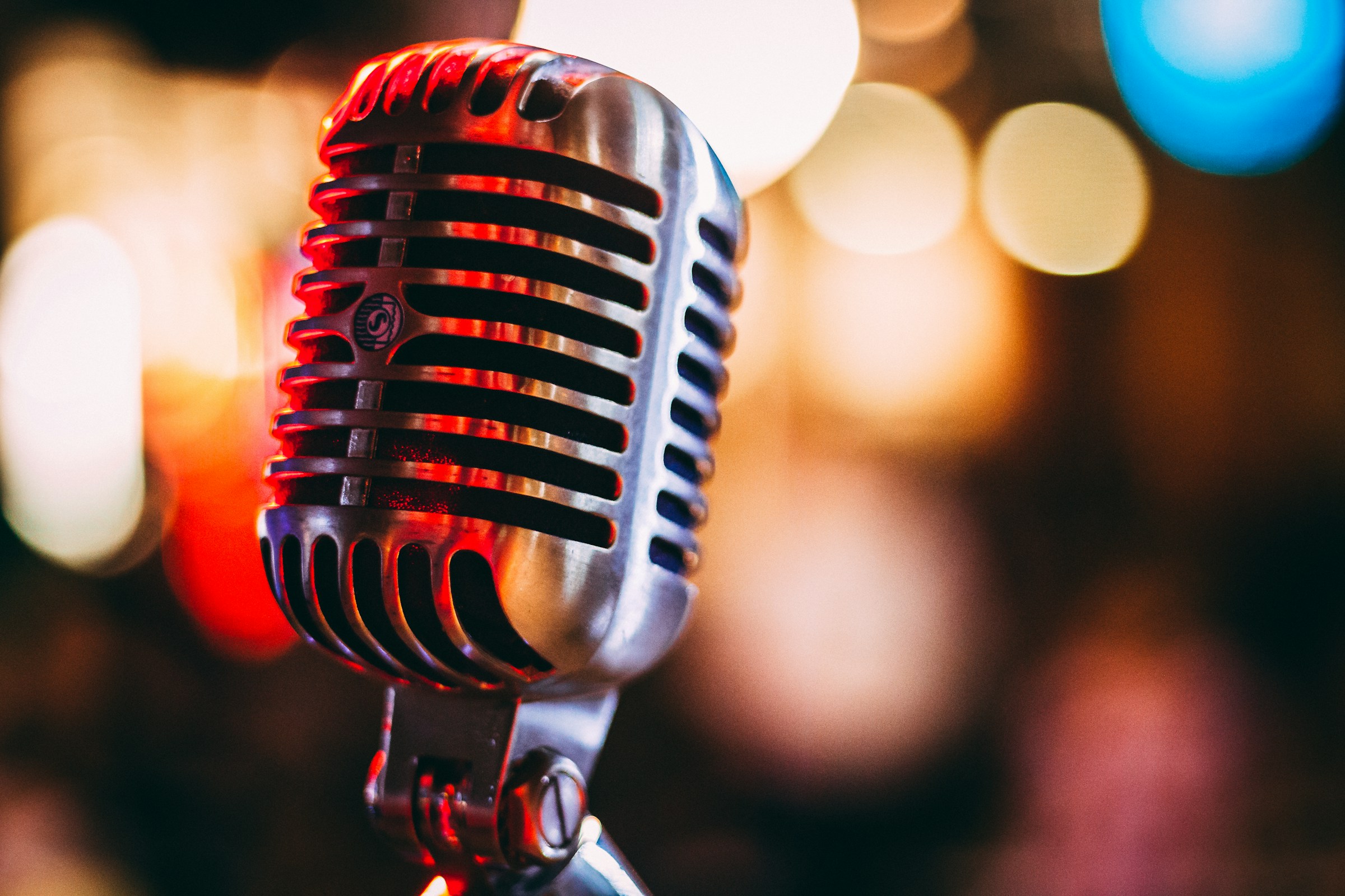 Stage microphone — Signal Room sample